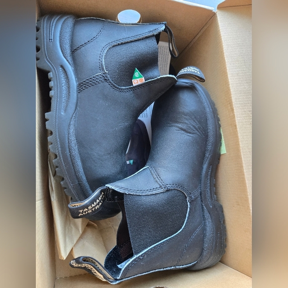 Blundstone Work Boots Size 3 (Women's size 6 on regular sizing) - Picture 2 of 5